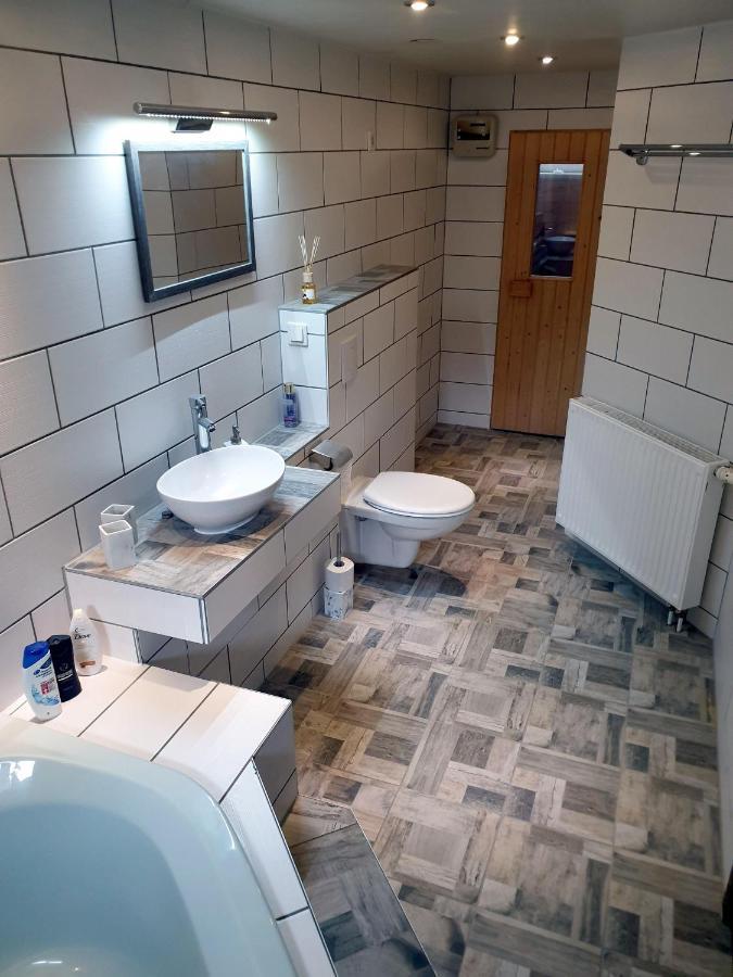 Saechsische-Schweiz-Ferienhaus-Wohnung-1-Mit-Elbblick-Sauna-Und-Kamin كونيجشتاين آن دير إلب المظهر الخارجي الصورة